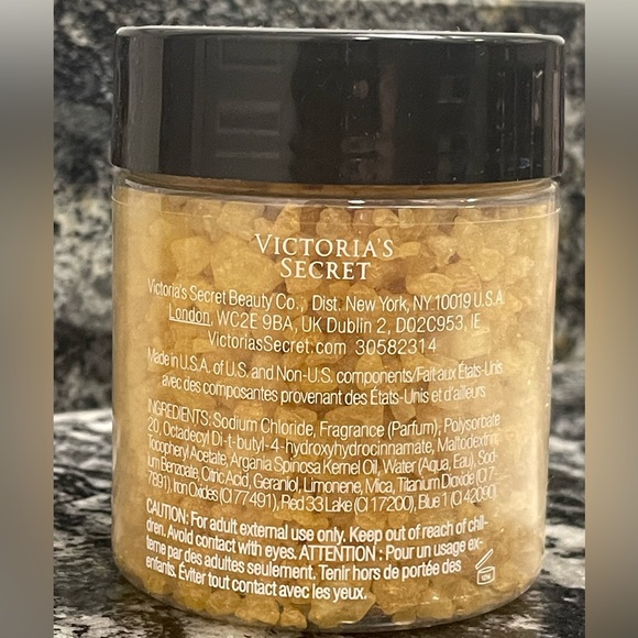 Victoria’s Secret Tease Candy Noir Bath Crystals - Picture 2 of 3